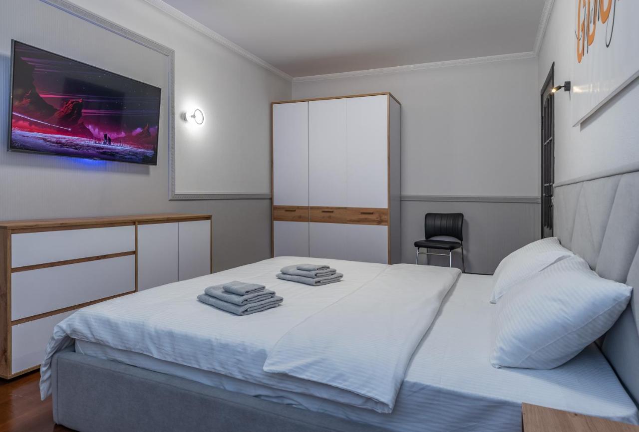 Modern 3 Bedroom Apartment 키예프 외부 사진