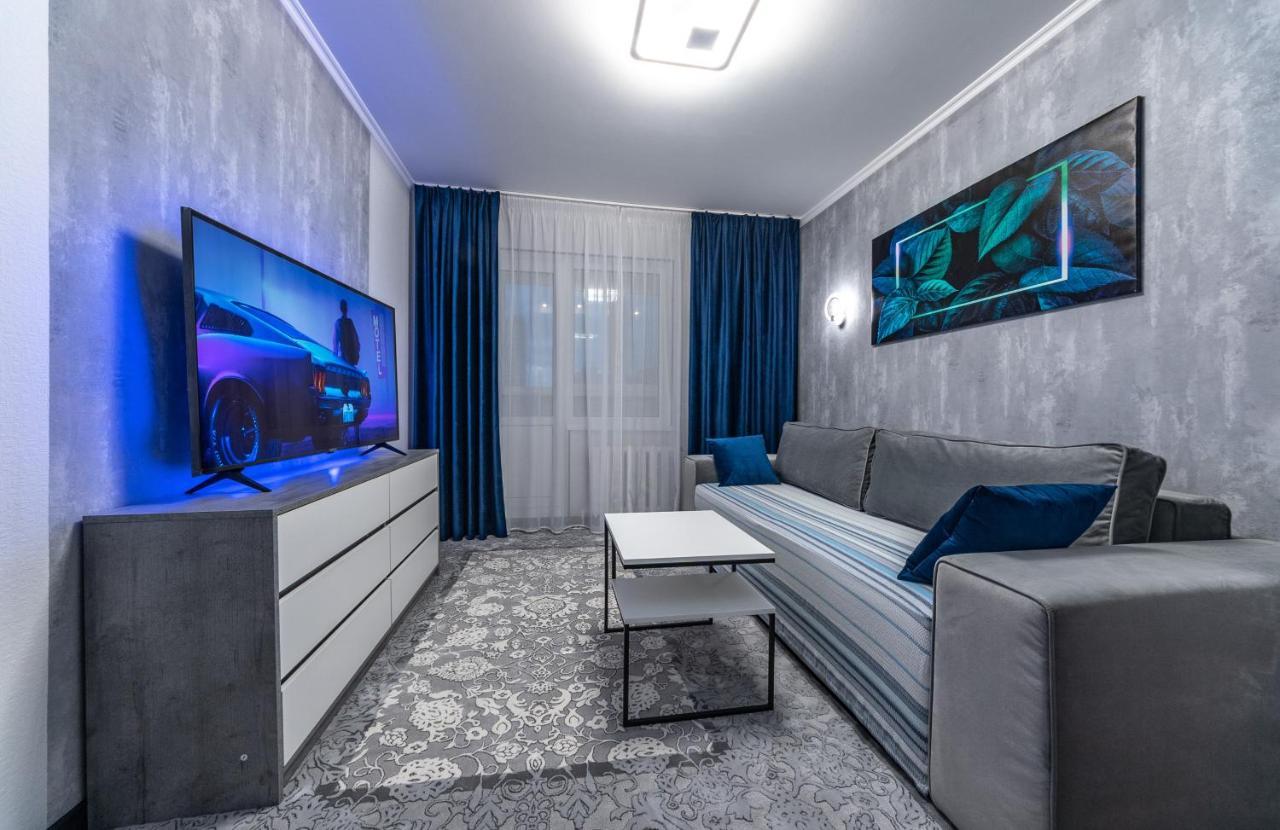 Modern 3 Bedroom Apartment 키예프 외부 사진