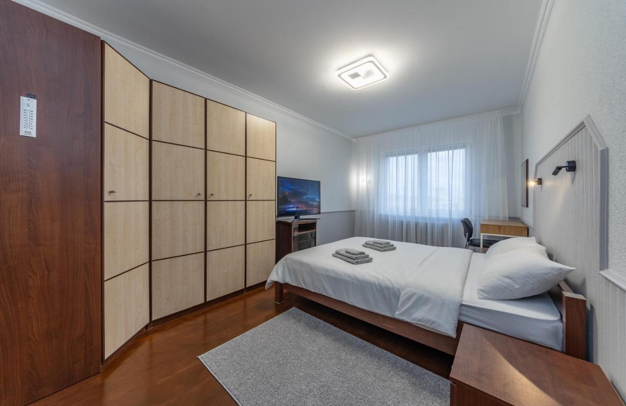 Modern 3 Bedroom Apartment 키예프 외부 사진